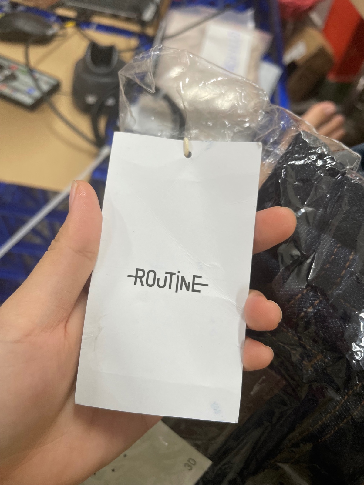 Thanh lý Pass quần nam jeans Routine denim suông màu đen - ảnh 2