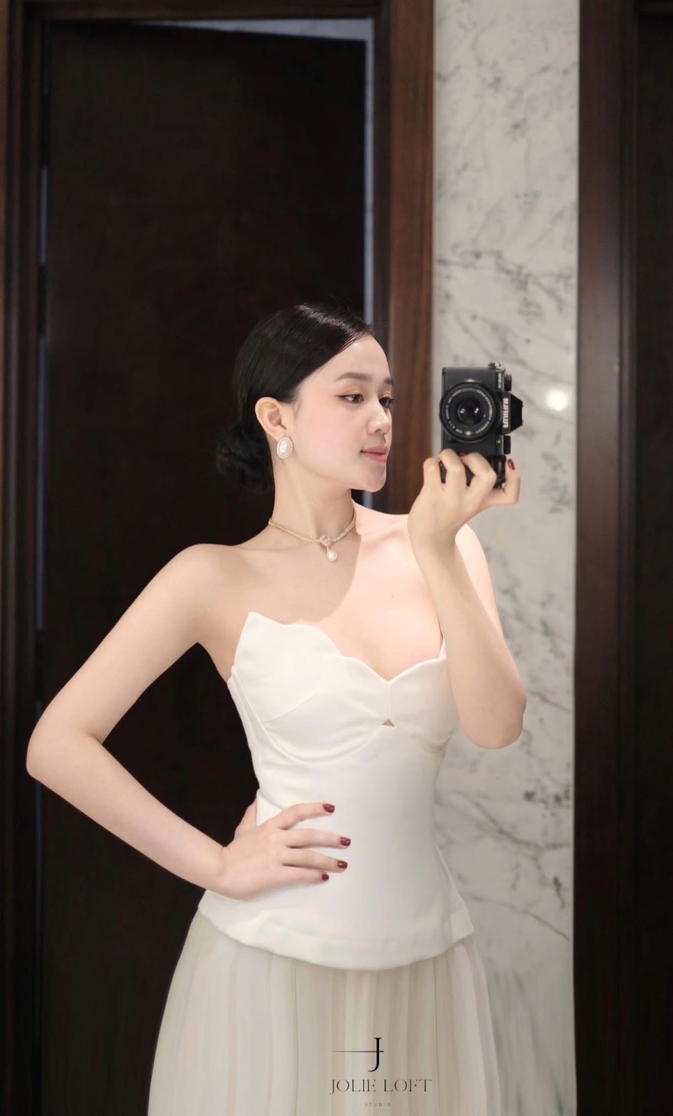 Thanh lý Pass set đầm Aroma Jolie Loft trắng dáng cúp ngực peplum - ảnh 3