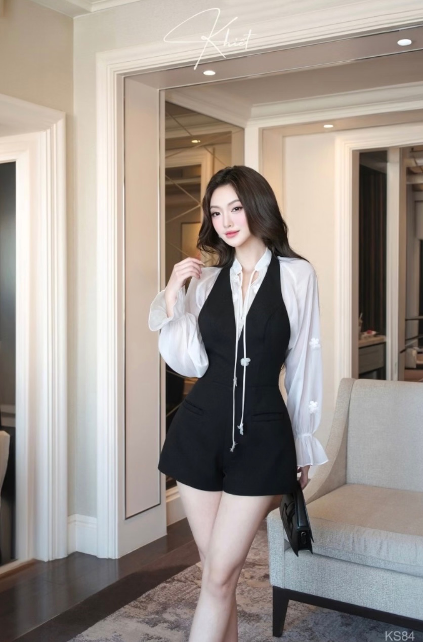 Thanh lý Pass set áo phối yếm gile dáng jumpsuit màu trắng đen Khiết - ảnh 2