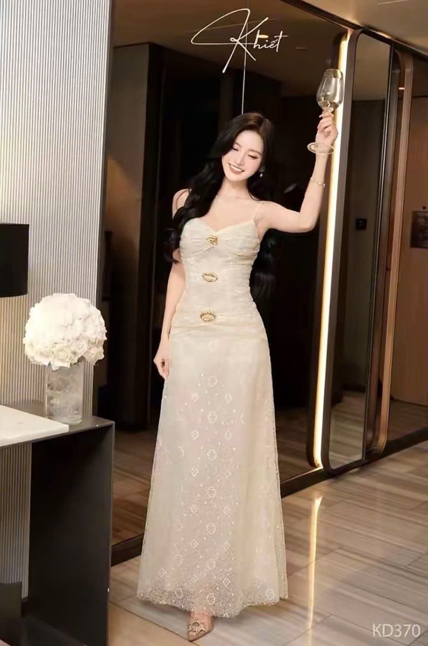 Thanh lý Pass đầm hai dây Khiết dáng dài phối cúc sang trọng màu kem Size M - ảnh 2