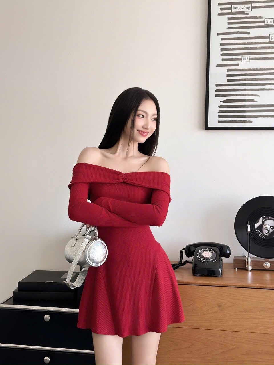Thanh lý Pass váy ngắn len đỏ trễ vai Mì workshop - ảnh 1