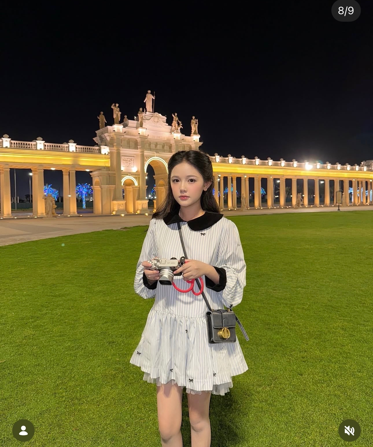 Thanh lý Pass váy Aguja trắng phối cổ đen - ảnh 1