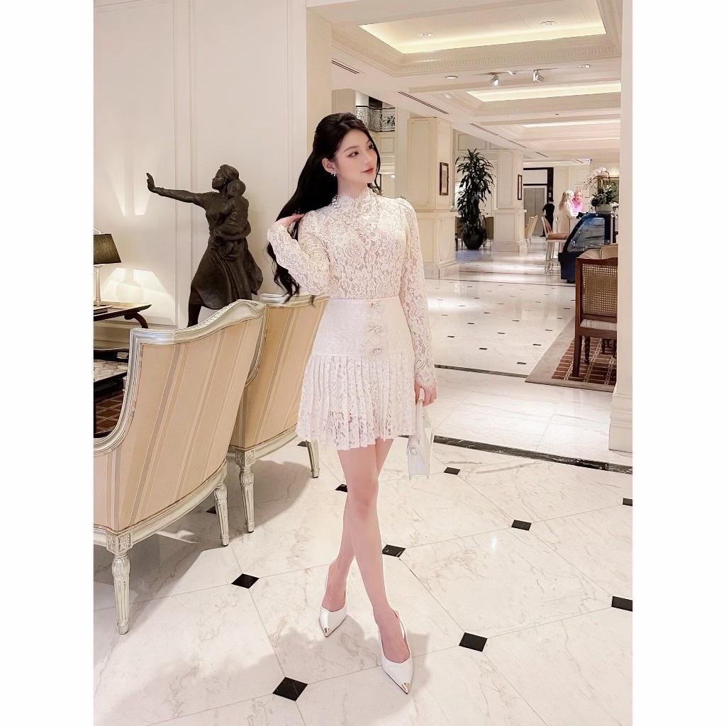 Thanh lý Pass váy ren Châu Hy kín đáo màu trắng kem phối cổ cao - ảnh 3