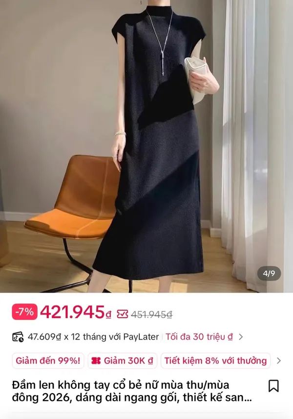 Pass đầm len dáng suông màu đen cổ cao thanh lịch QCCC