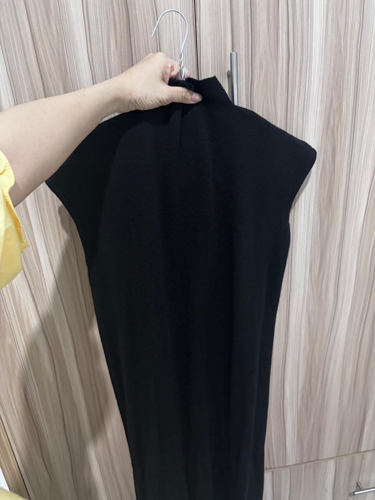 Thanh lý Pass đầm len dáng suông màu đen cổ cao thanh lịch QCCC - ảnh 2