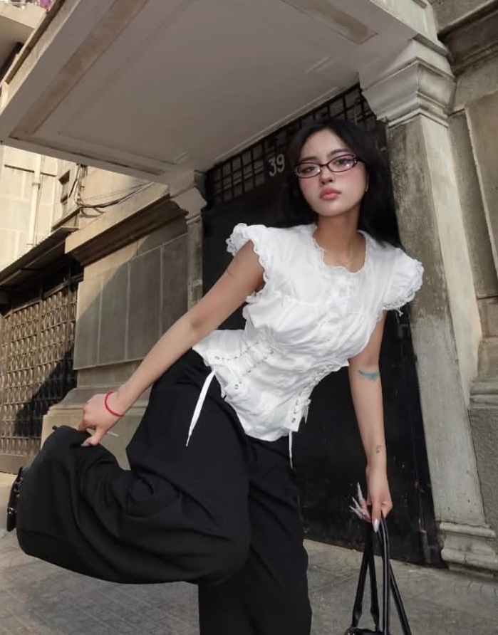 Thanh lý Pass áo trắng dáng corset thắt dây The L - ảnh 2
