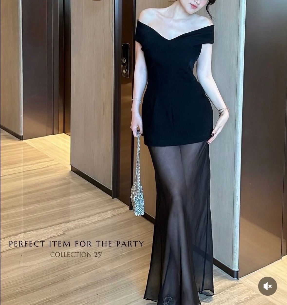 Thanh lý Pass váy Jolie Loft đen trễ vai dáng dài xuyên thấu quyến rũ - ảnh 1