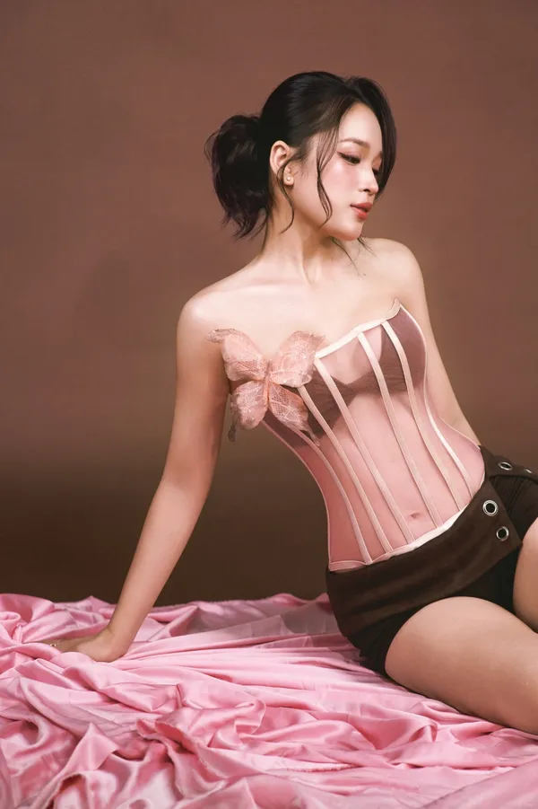 Pass áo corset cúp ngực Doublebizz