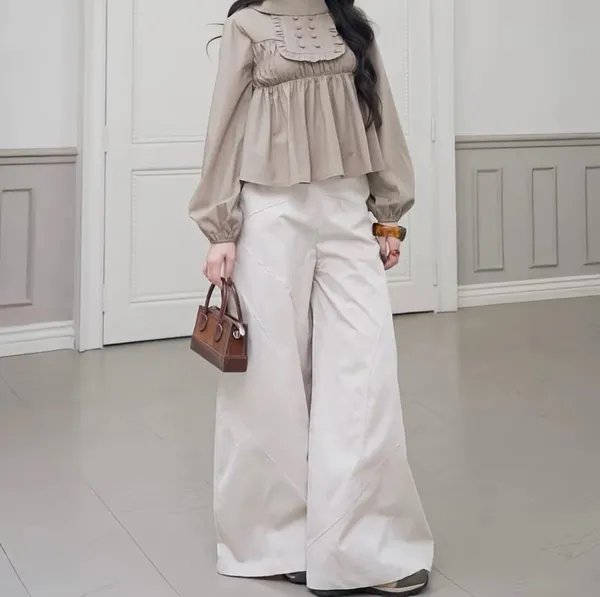 Pass quần kaki ống rộng Mania Cutie màu be