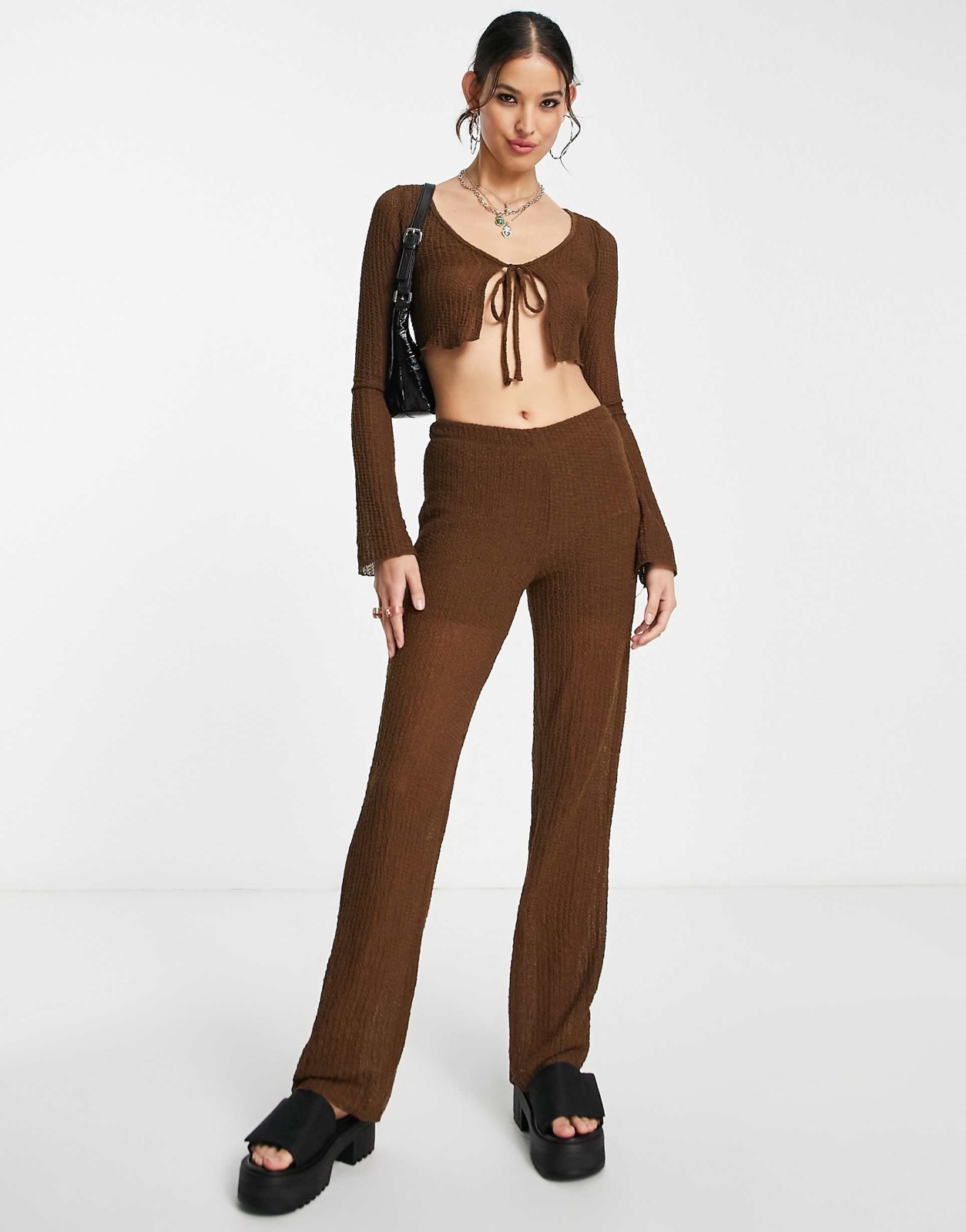 Thanh lý Pass set len nâu PULL&BEAR 3 món gồm áo khoác, yếm buộc dây và quần dài - ảnh 8
