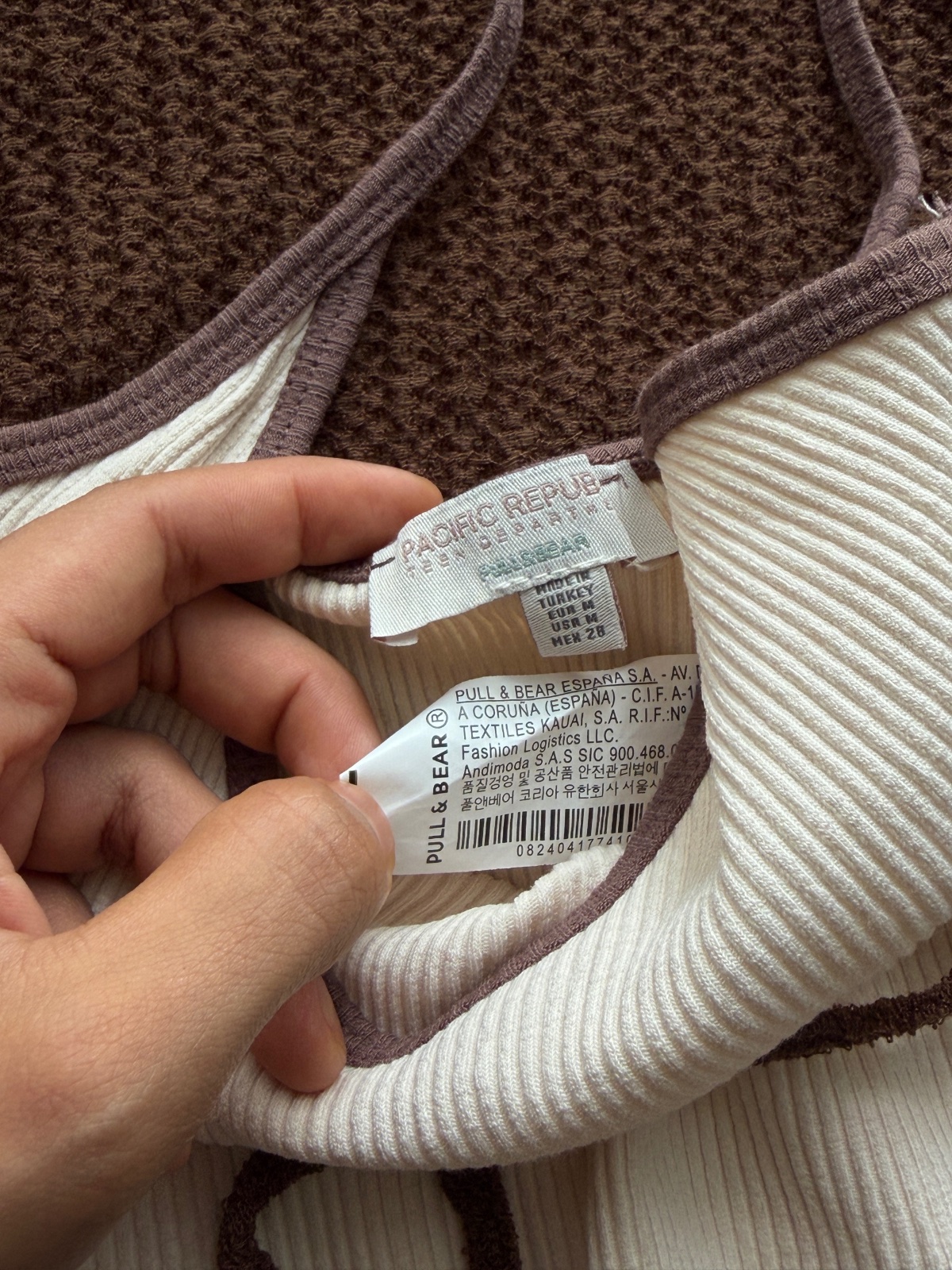 Thanh lý Pass set len nâu PULL&BEAR 3 món gồm áo khoác, yếm buộc dây và quần dài - ảnh 4