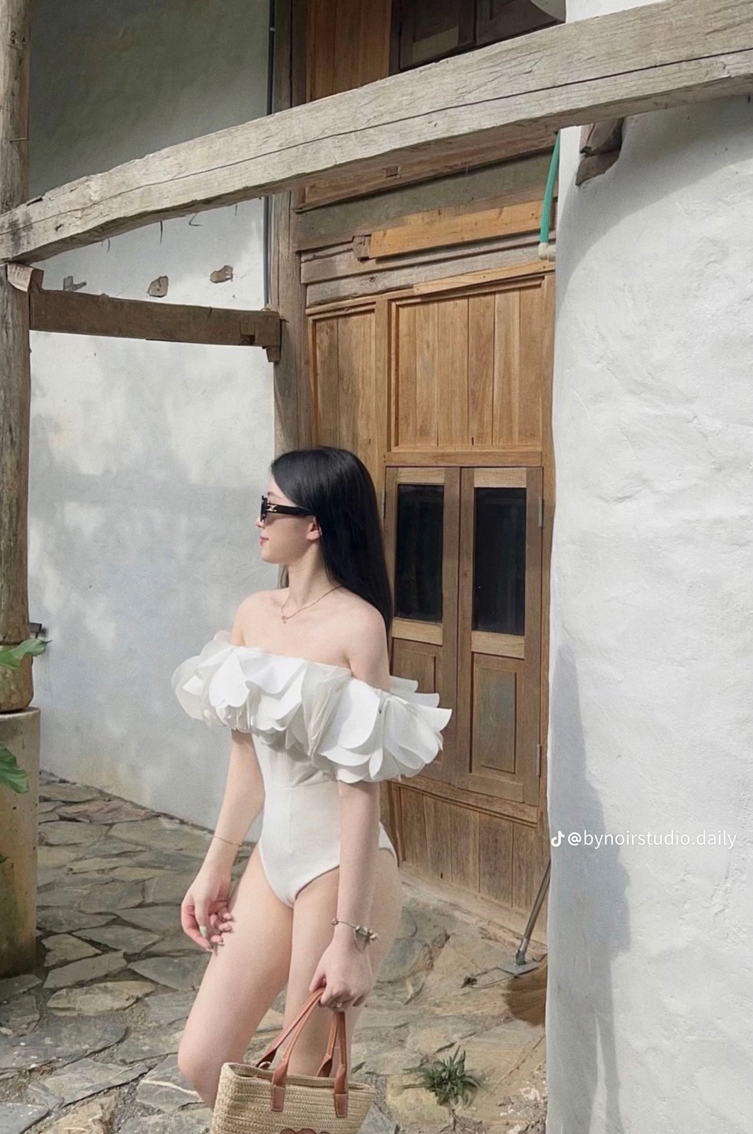 Thanh lý Pass bikini trắng liền thân Bynoir trễ vai - ảnh 4