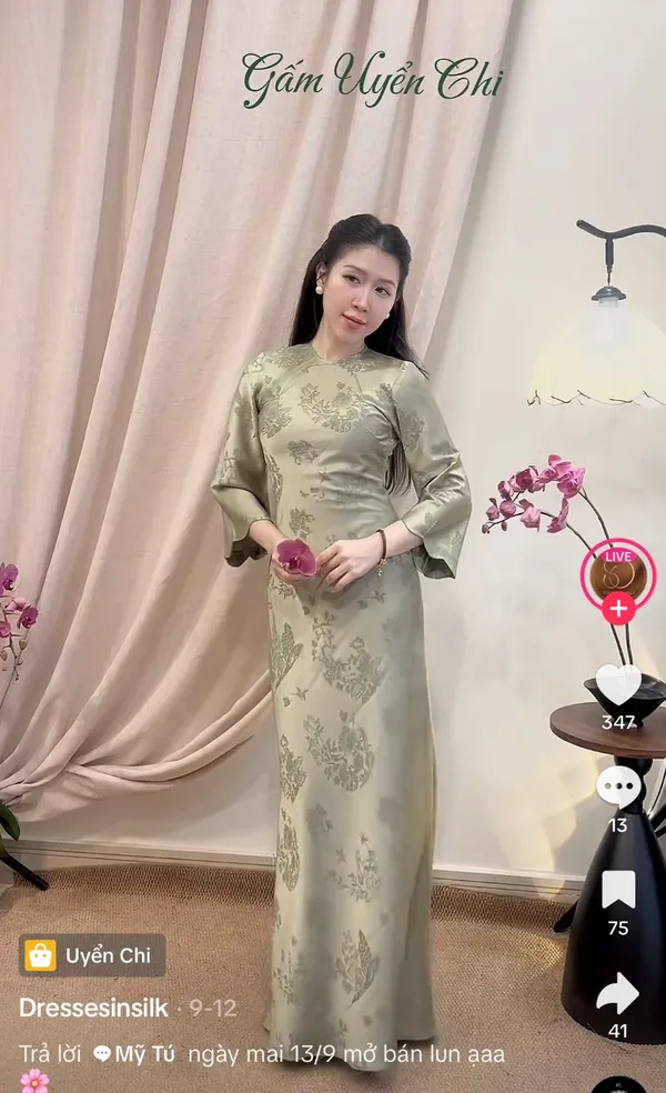 Pass đầm lụa gấm Uyển Chi tay lửng Dressensilk
