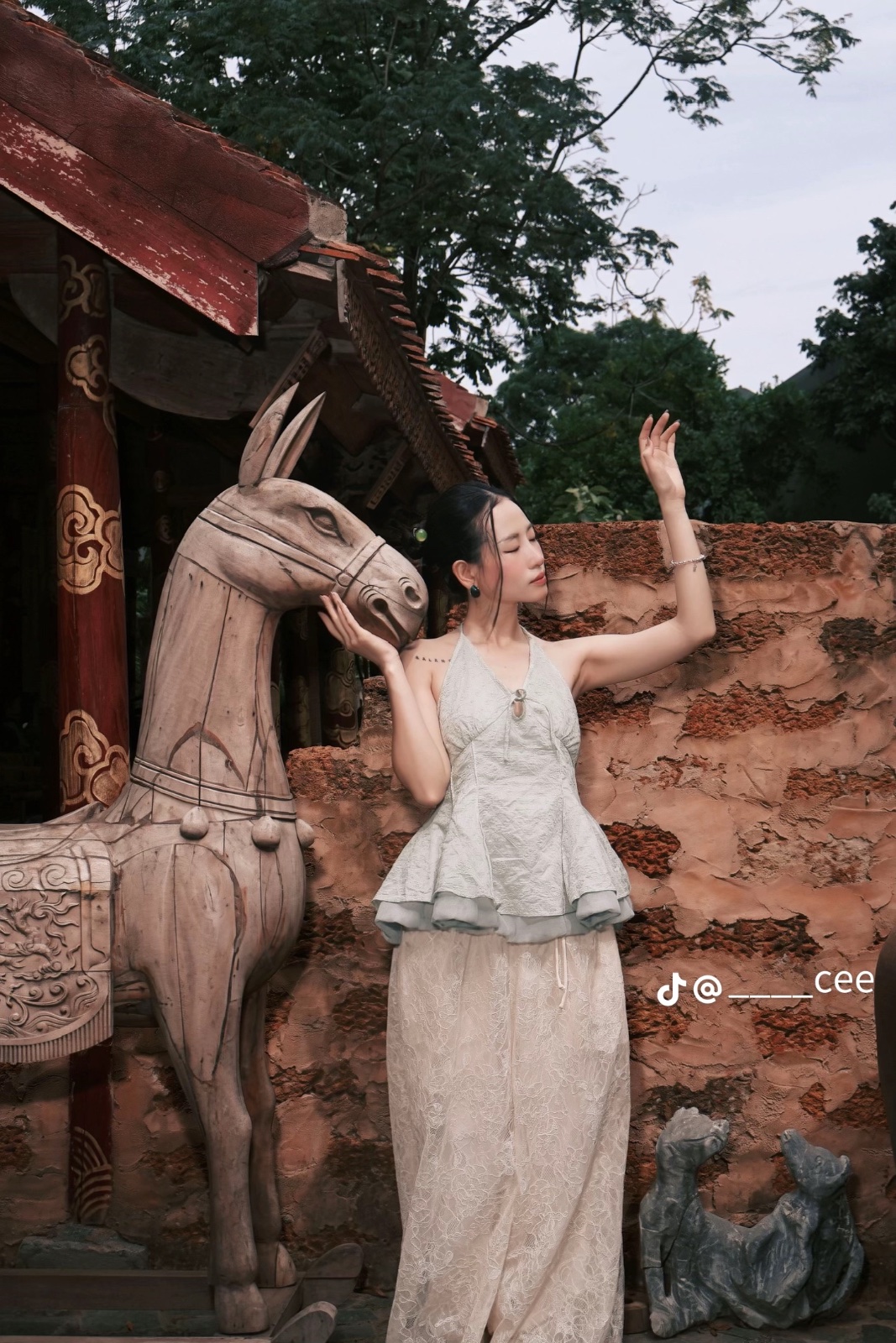 Thanh lý Pass Áo Yếm Feng Atelier Peplum Màu Xanh Nhạt Dáng Xòe - ảnh 3