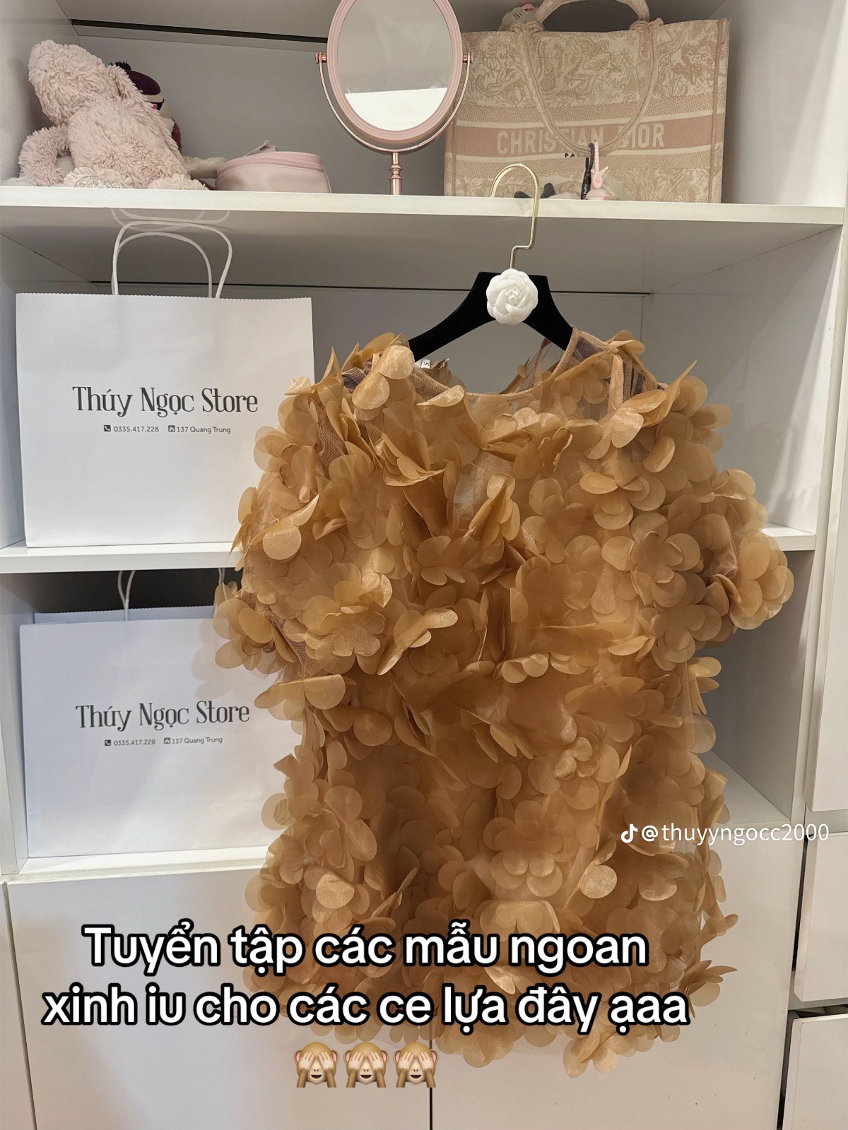 Thanh lý Pass áo dáng dài suông màu nâu đính hoa nổi thiết kế - ảnh 4