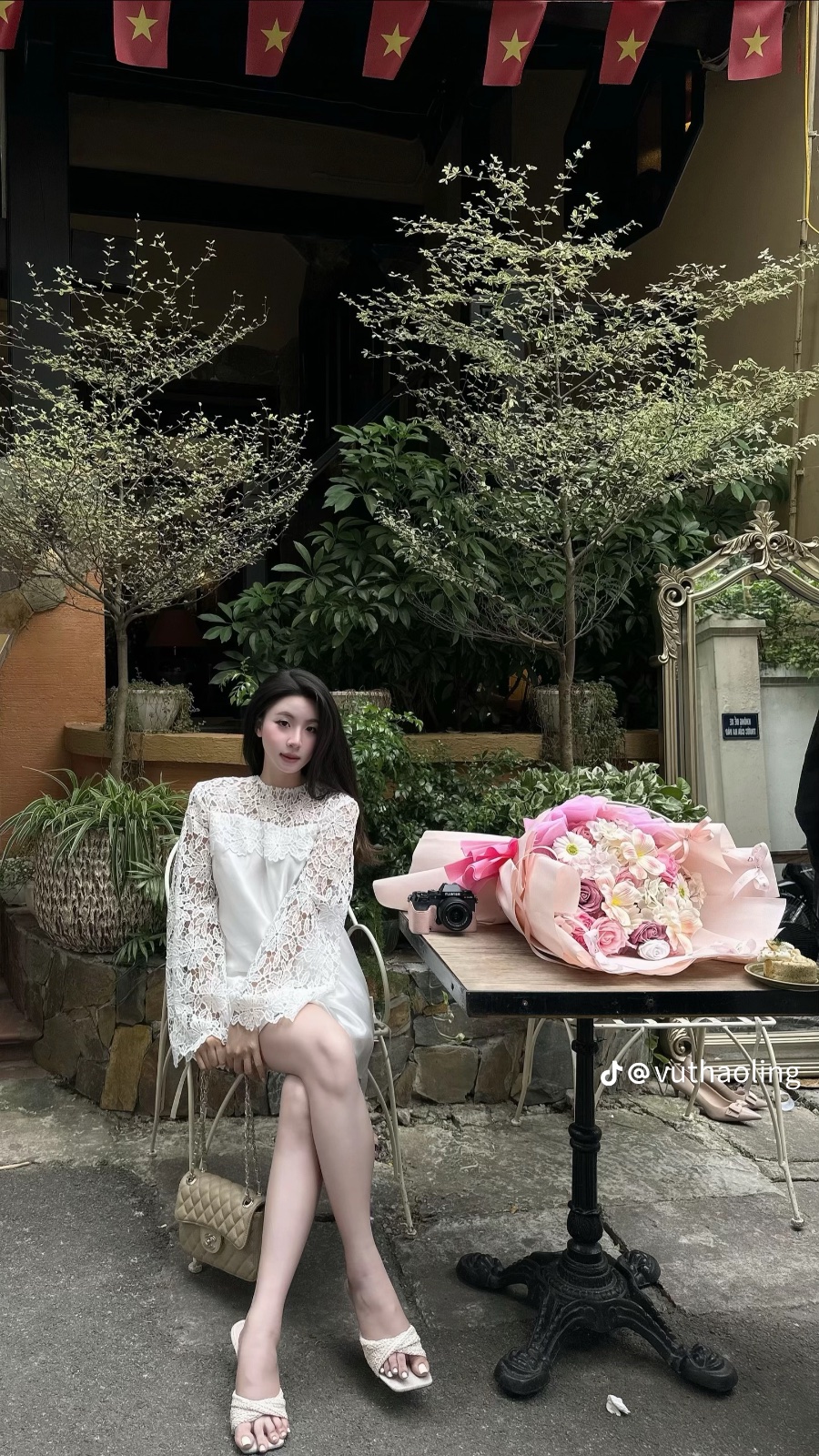 Thanh lý Pass váy trắng suông phối ren tiểu thư Celice - ảnh 2