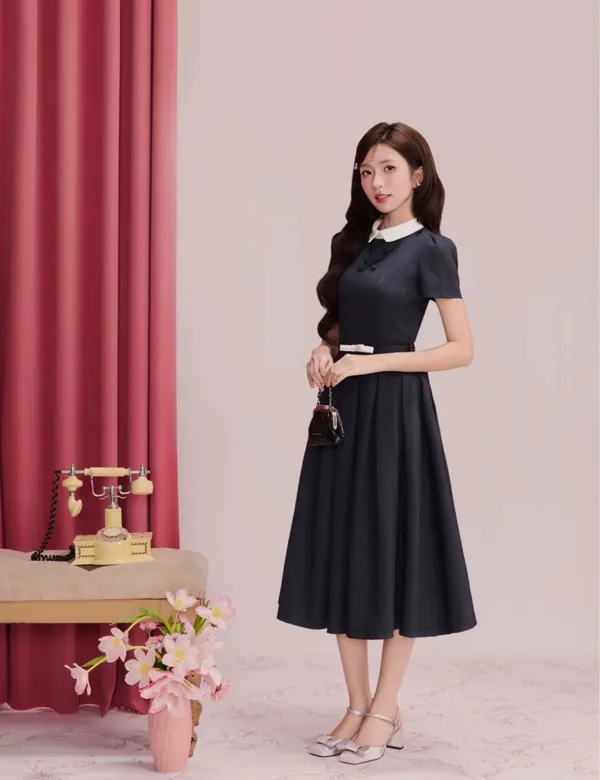 Pass Váy Vintage Calie Màu Xanh Ghi Cổ Trắng Thanh Lịch