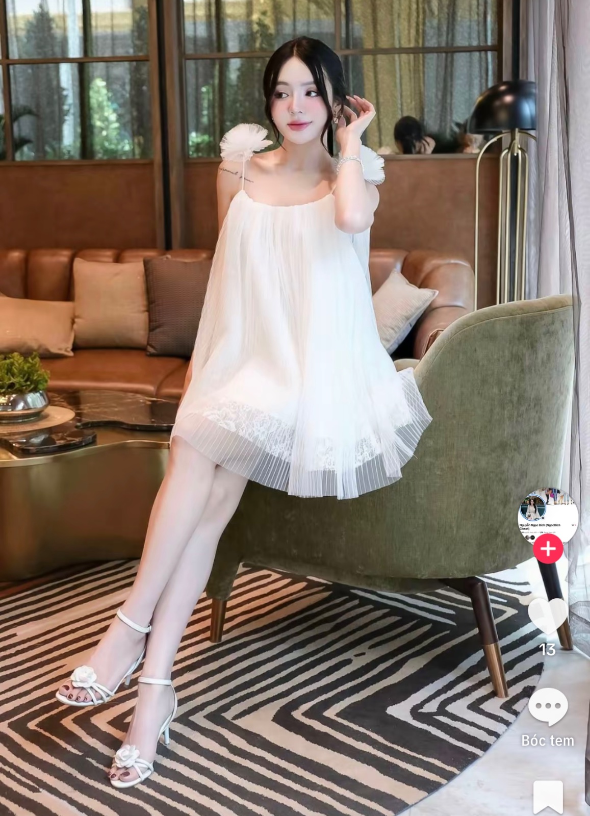 Thanh lý Pass váy 2s dáng babydoll ngắn phối hoa màu trắng Oanh BiBi  - ảnh 3