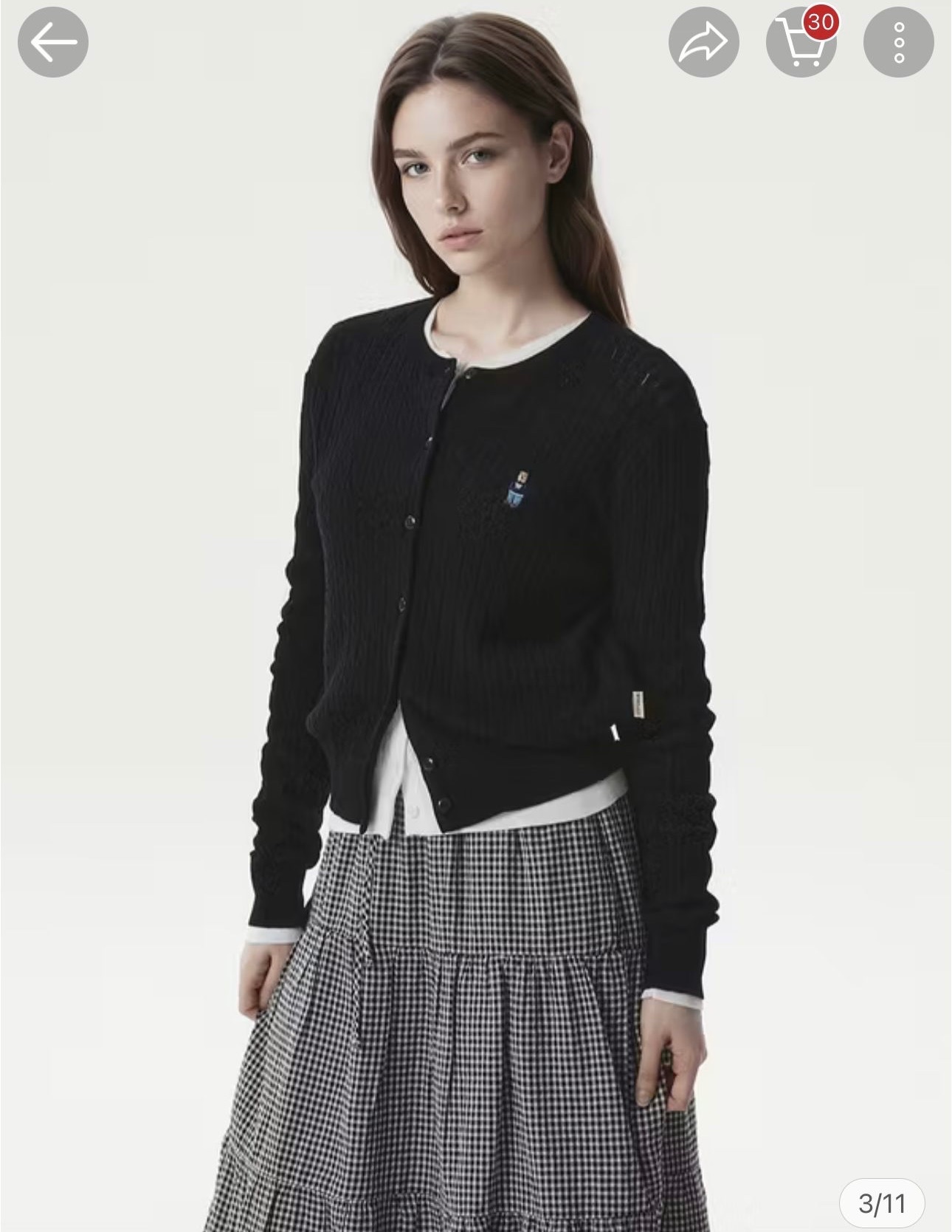 Thanh lý Pass áo cardigan len WHOAU AUTHENTIC đen dáng ôm nhẹ thêu hình gấu nhỏ xinh - ảnh 1