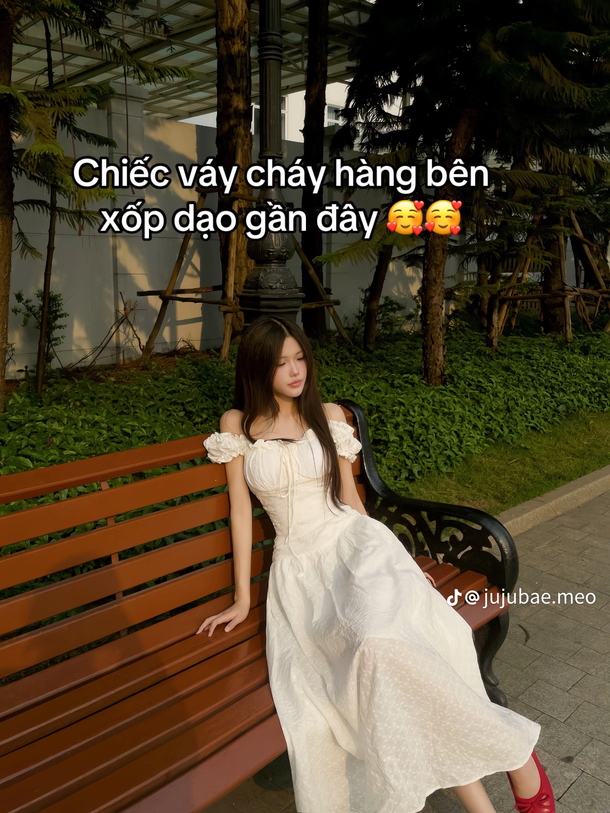 Thanh lý Pass váy trễ vai trắng cổ điển Jujubae xinh xắn - ảnh 2