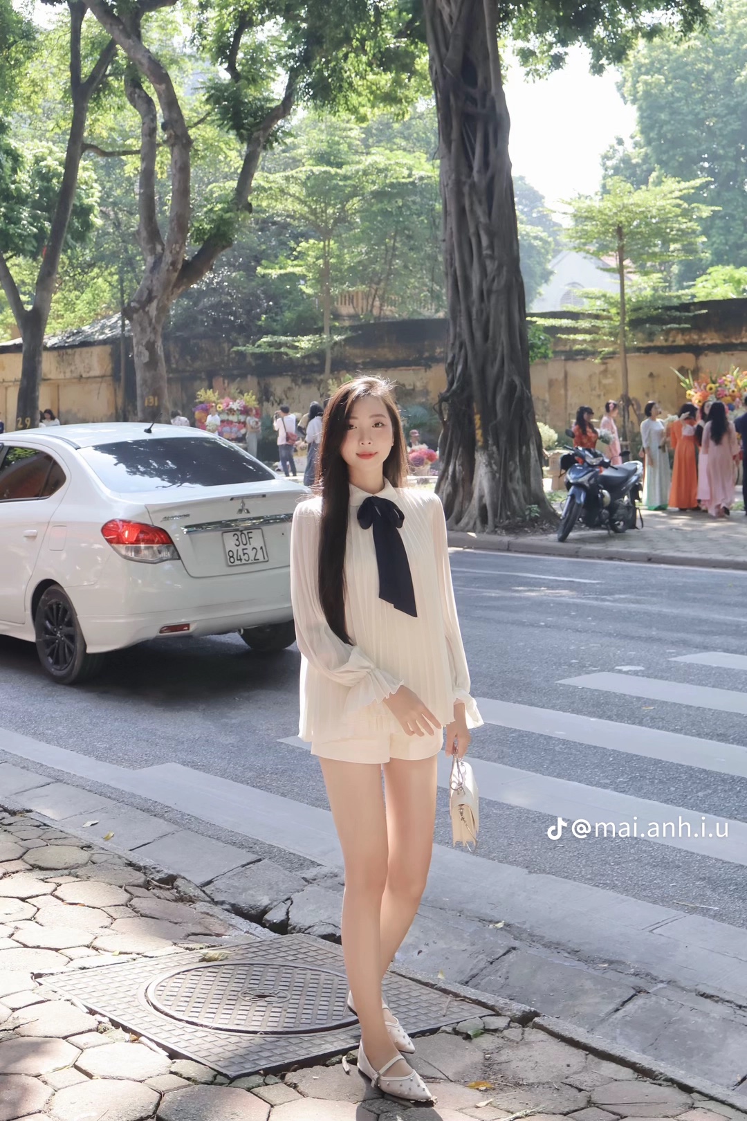 Thanh lý Pass áo tiểu thư baby doll xếp ly phối nơ đen Joie Des Roses - ảnh 2