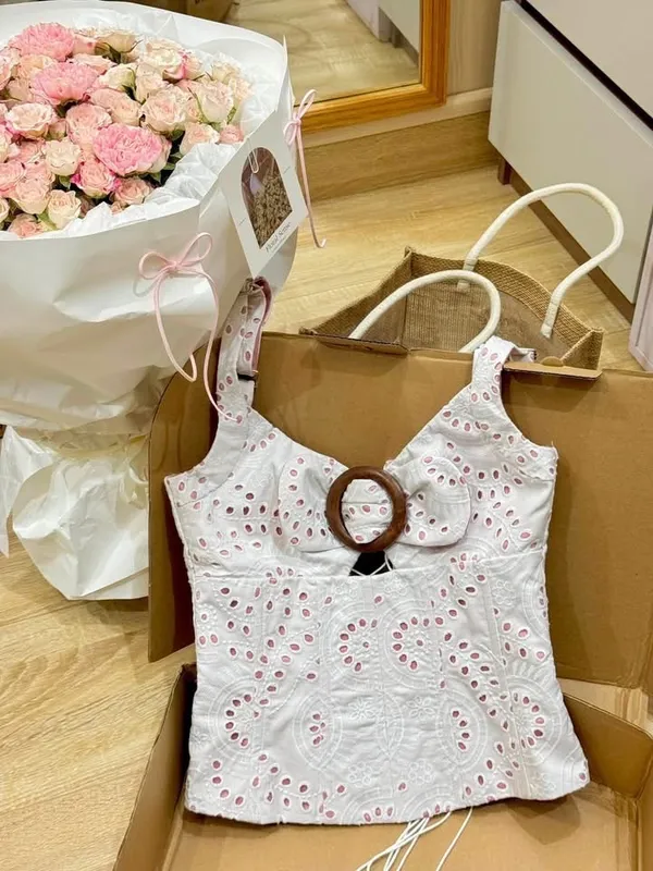 Pass áo corset phong cách nữ tính hãng Qyntly.luv