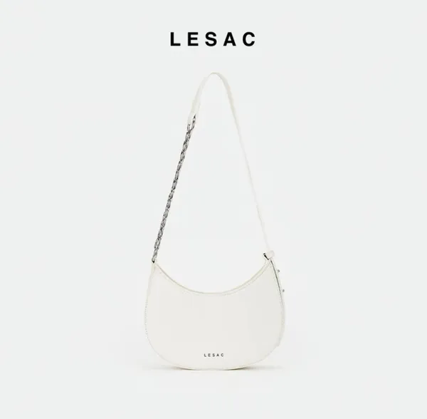 Pass túi Lesac màu trắng dáng bán nguyệt 