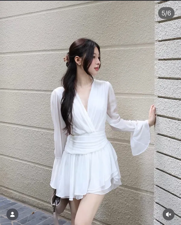 Pass váy trắng Lameiz ngắn tay dài thanh lịch