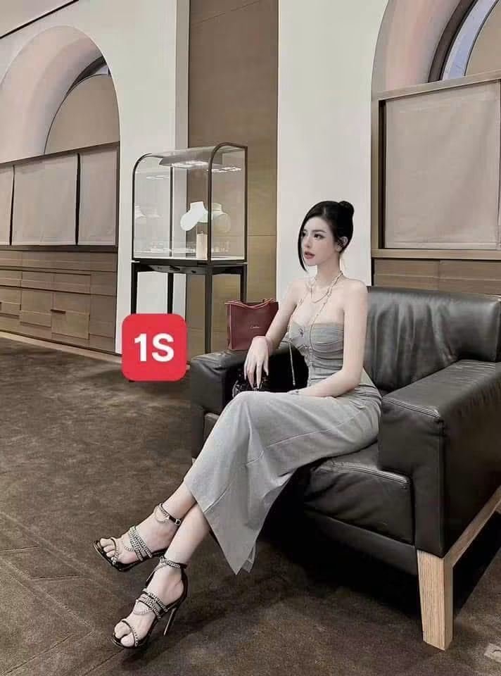 Thanh lý Pass đầm body dài Mai Phương Bùi màu xám ghi - Size S - ảnh 1