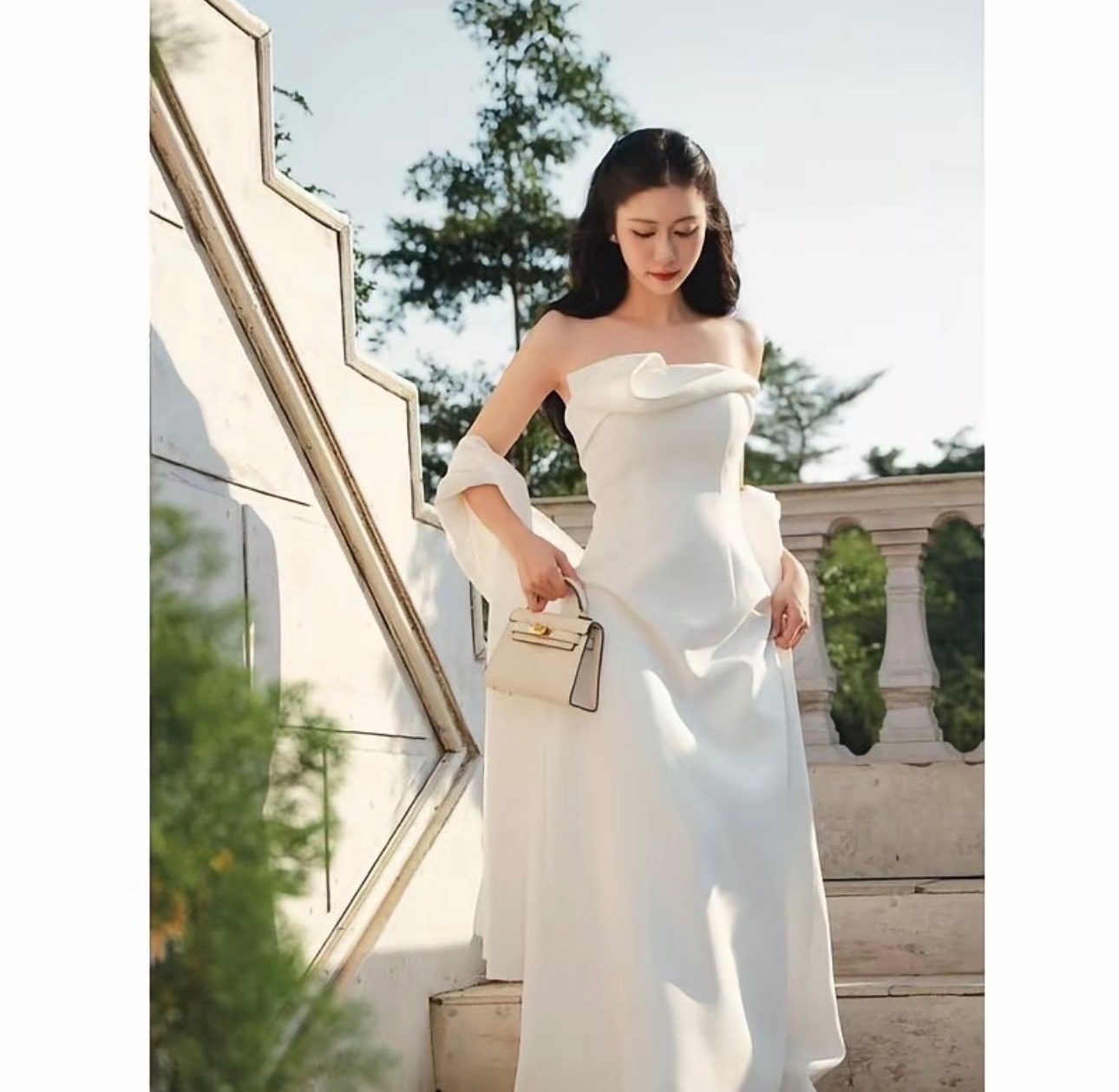 Thanh lý Pass Váy Cúp Ngực Dáng Dài Màu Trắng Kèm Choàng Karla dress - ảnh 2