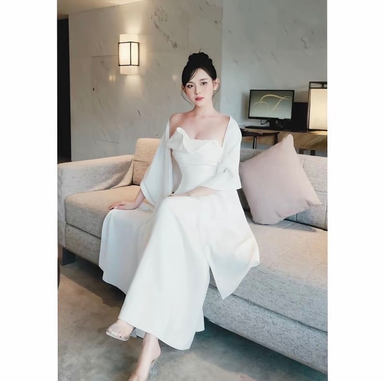 Thanh lý Pass Váy Cúp Ngực Dáng Dài Màu Trắng Kèm Choàng Karla dress - ảnh 3